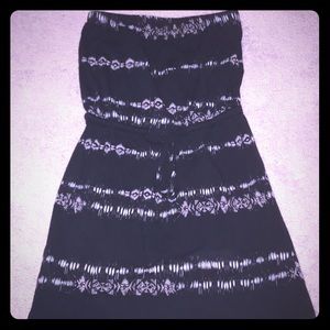 Black and White Patterned Strapless Dress